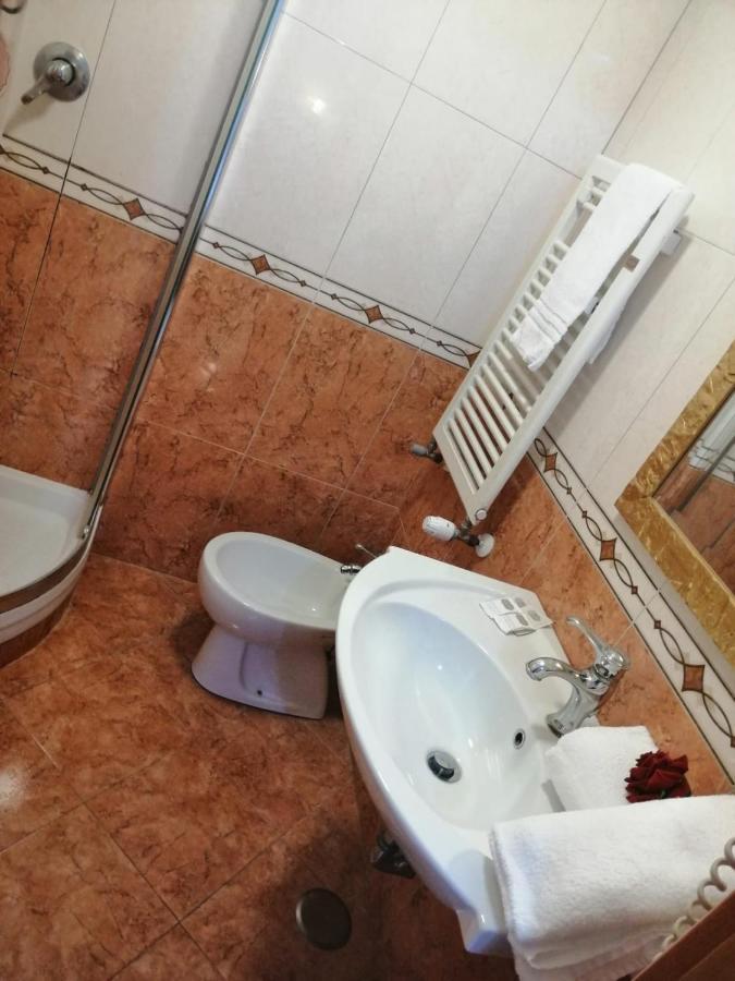 알라 바실리카 룸 호텔 로마 외부 사진